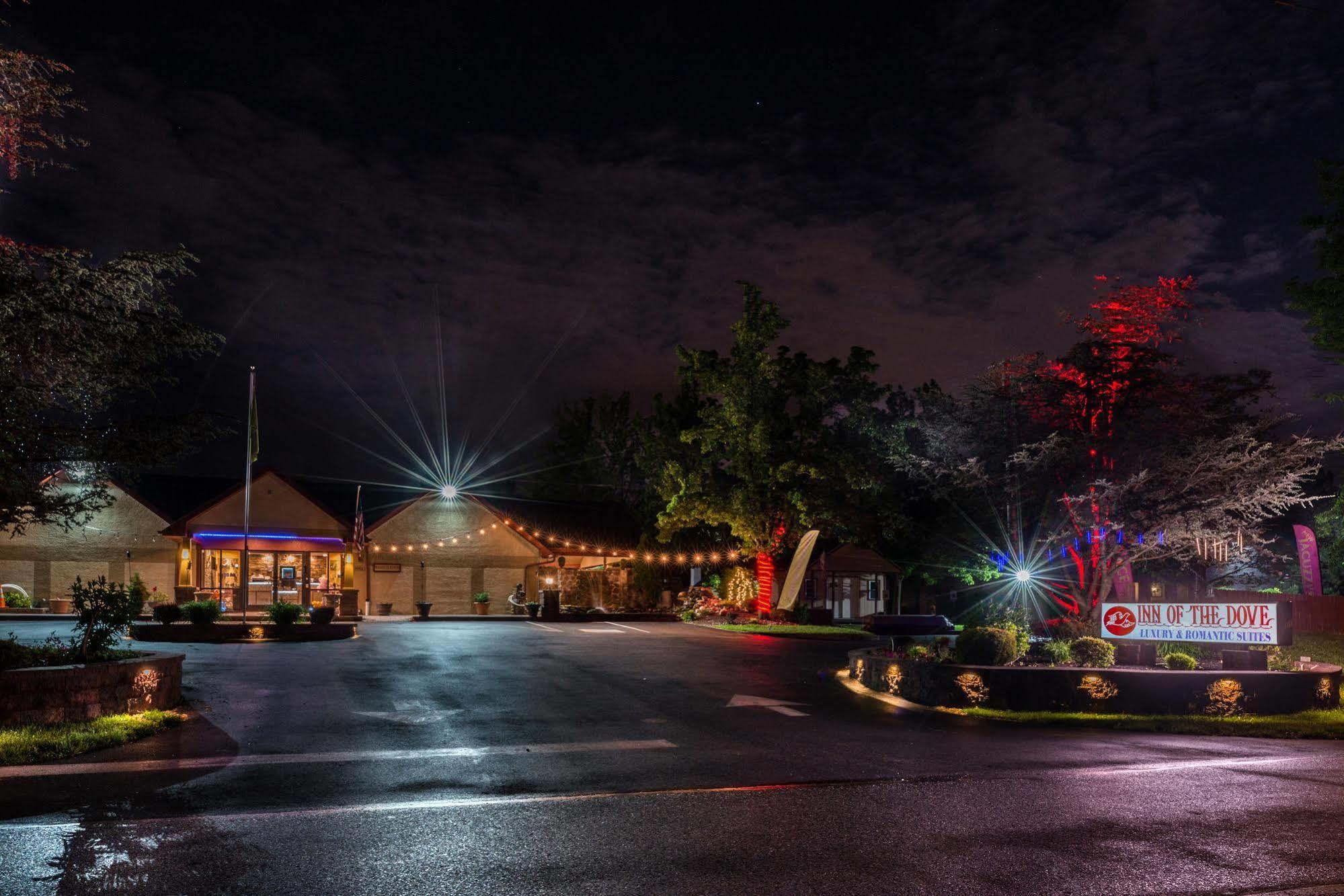 Inn Of The Dove Romantic Luxury & Business Suites Bensalem Exterior foto