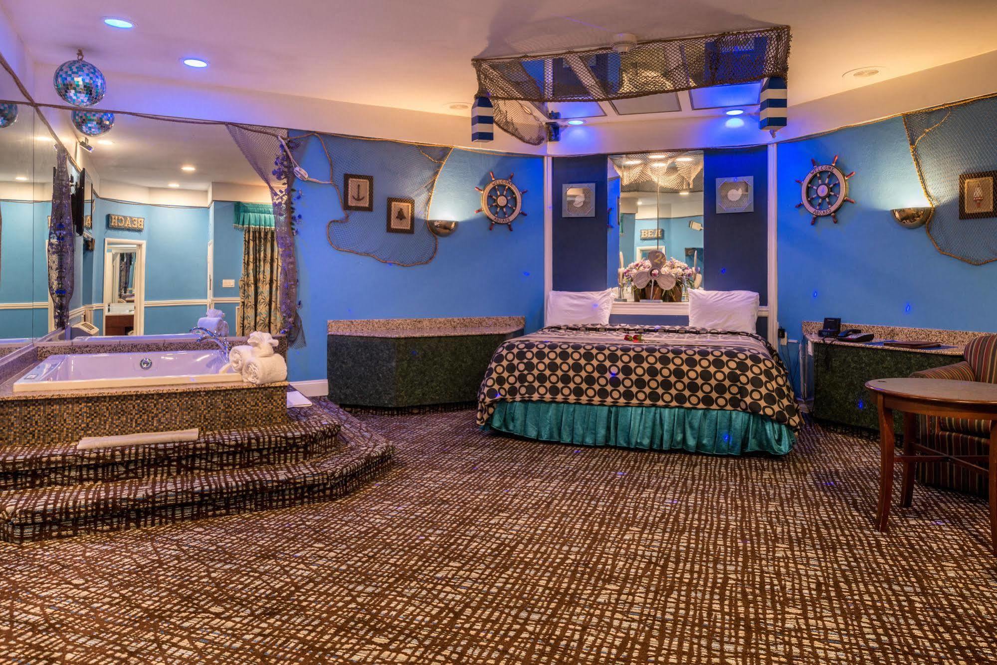 Inn Of The Dove Romantic Luxury & Business Suites Bensalem Exterior foto